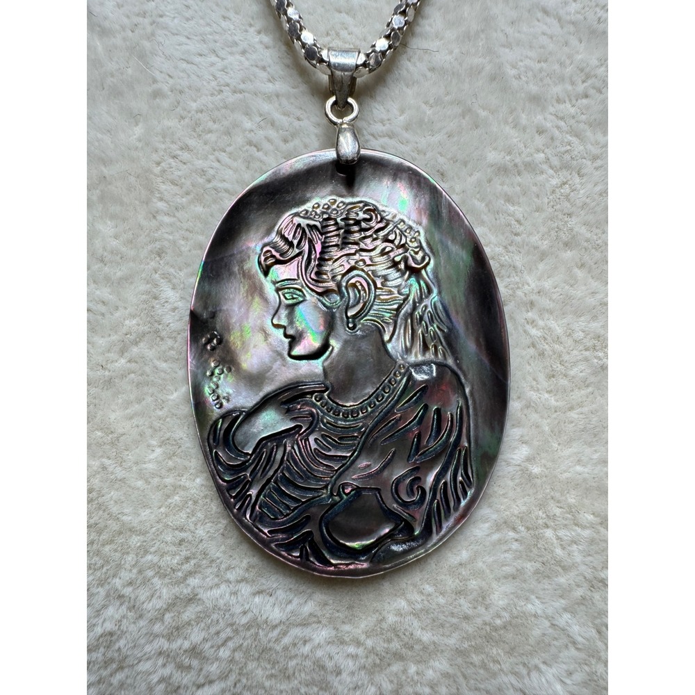 Vintage Sterling Silver Black Mother of Pearl Cameo Necklace 30" Italy Chain 925